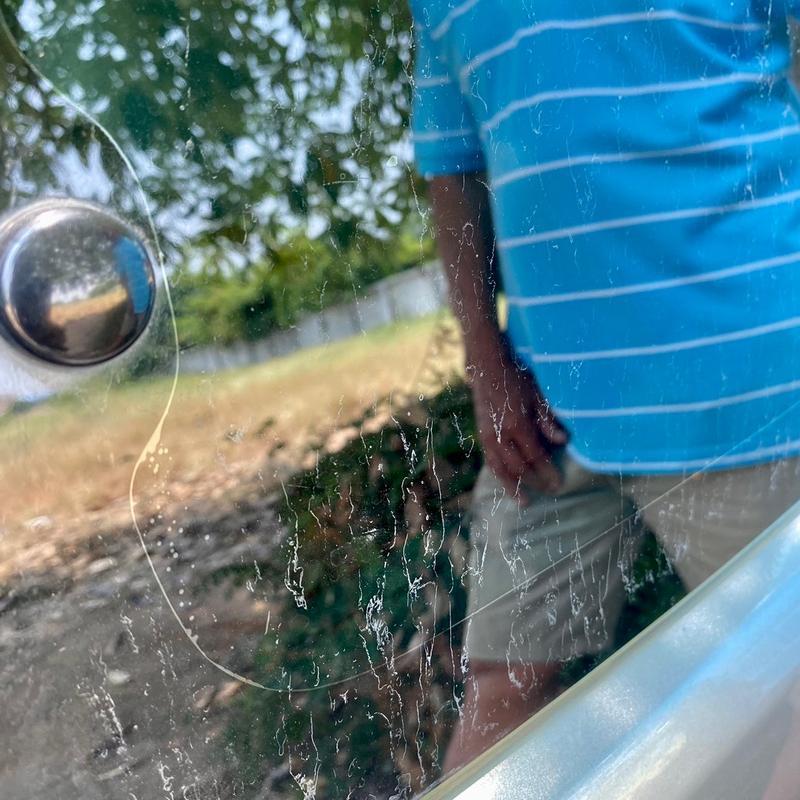 OJOCAR ผลิตภัณฑ์ขจัดคราบน้ำบนกระจก 100 ML แถมฟรี*ฟองน้ำ ถุงมือ ผ้าไมโครไฟเบอร์ ช่วยขจัดคราบหินปูน สน