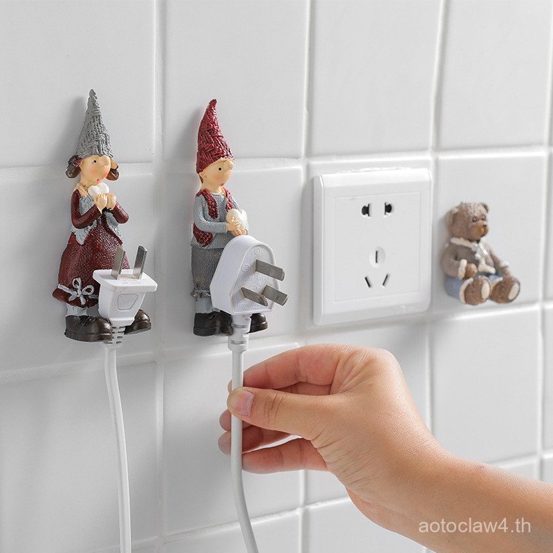Q 5250 การ์ตูนเรซิ่นซ็อกเก็ต Power Hook Storage Rack Strong Sticky Hook ปลั๊กเหนียววงเล็บห้องครัวพรุ