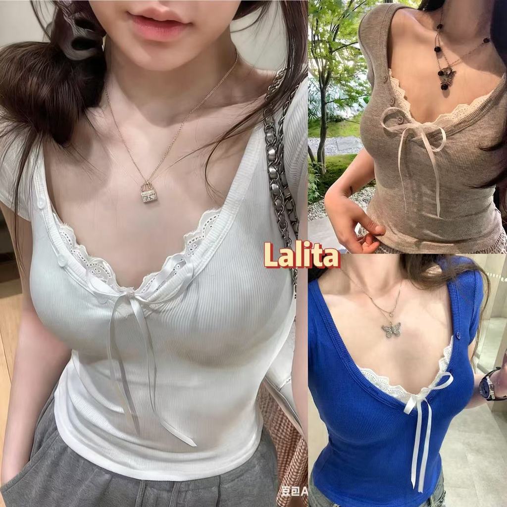 Lalita ส่งไวจากไทย เสื้อยืดผู้หญิง คอวีแต่งลูกไม้ แขนสั้น สไตล์เกาหลีน่ารัก ใส่แล้วดูแพง