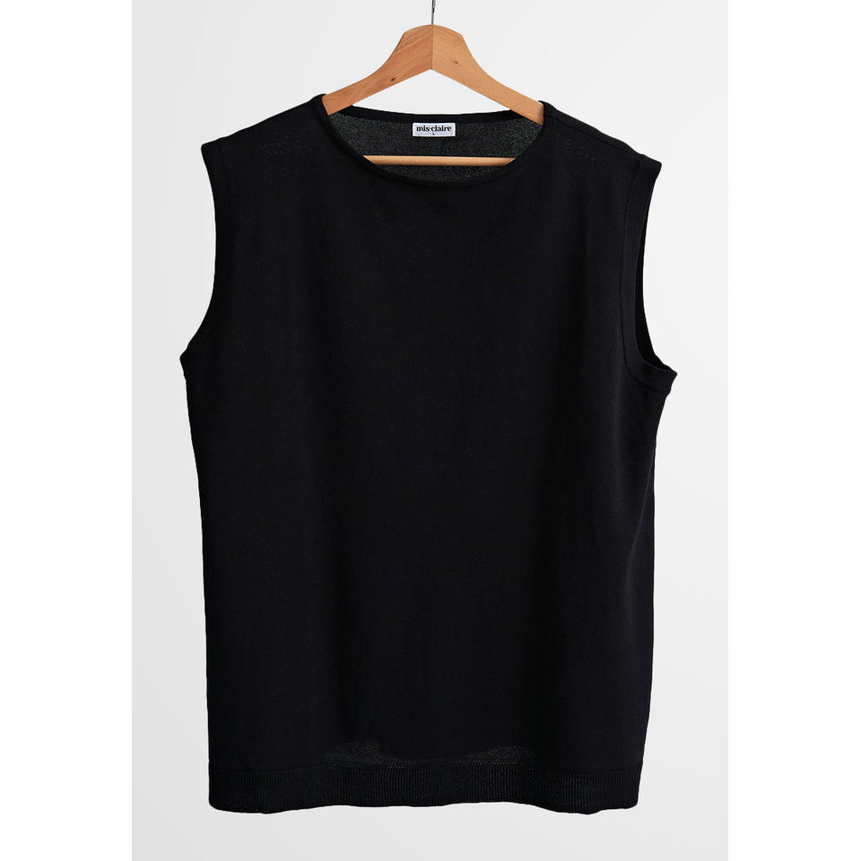 เสื้อถักแขนกุดคอ Nox Crew - สีขาว