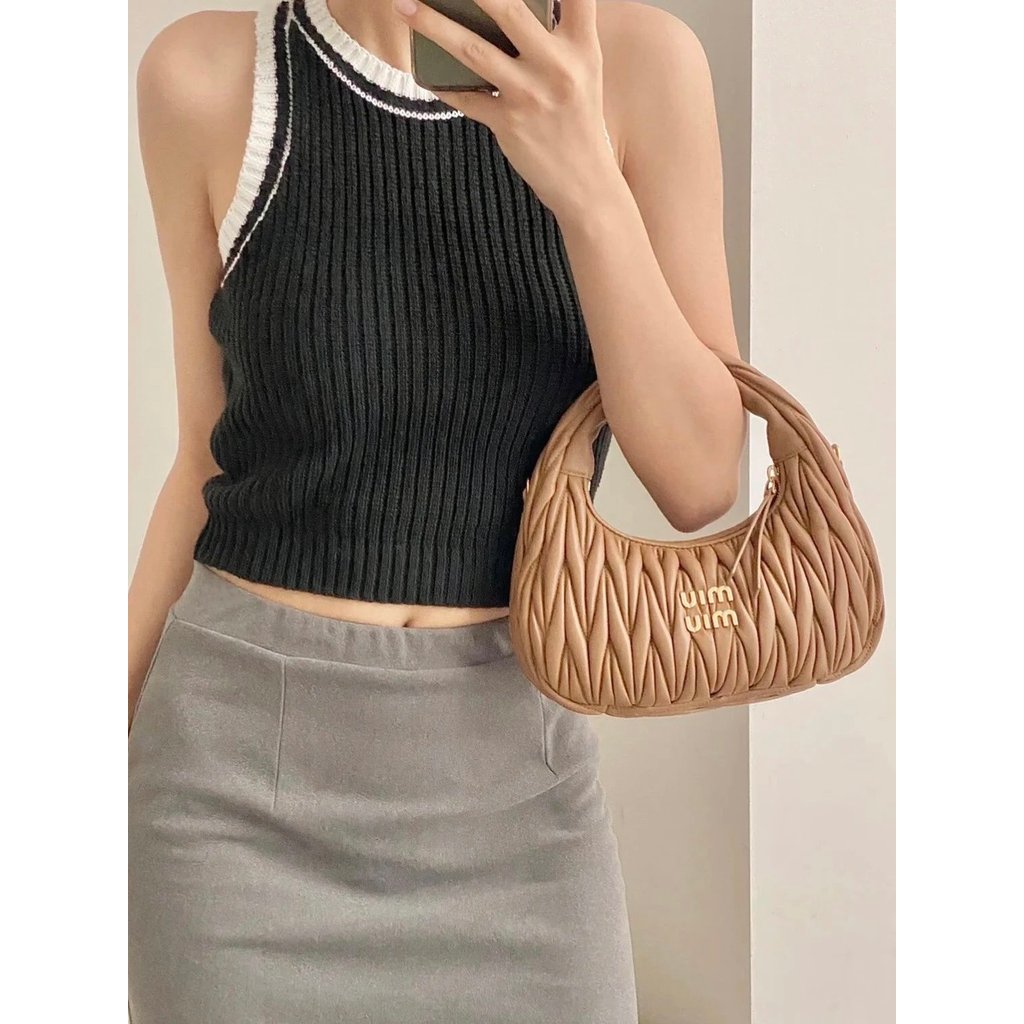 กระเป๋าถือข้างไหล่และสะพายเอวหนังแกะนำเข้า Mumu Wander