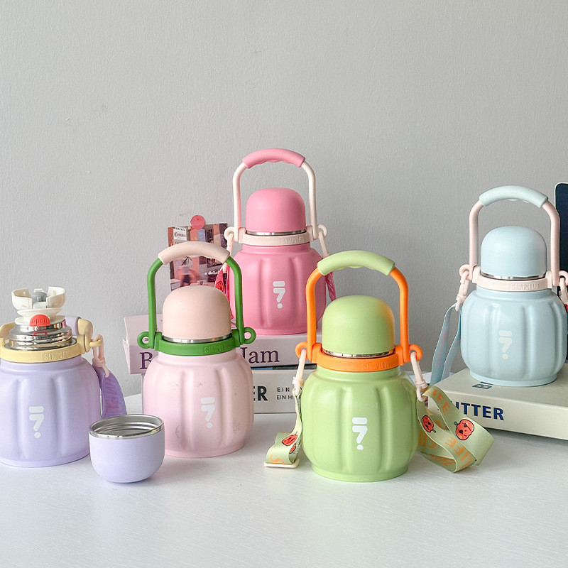 High-value Pumpkin Thermos Cup Influencer แบบพกพาถ้วยน้ําสแตนเลสถ้วยเด็กกีฬาแบบพกพาขนาดใหญ่ความจุ TH