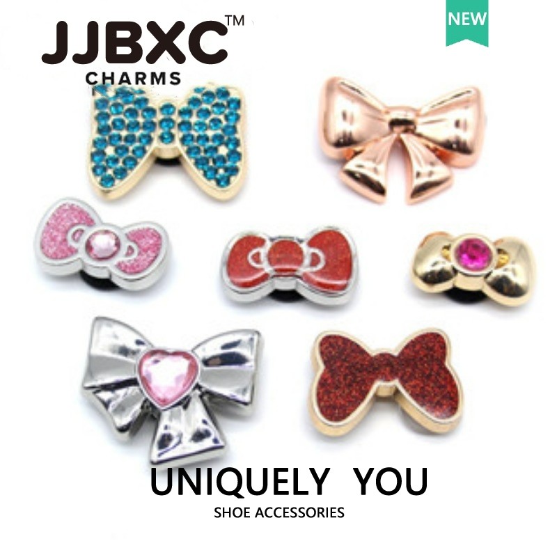 JJBXC รองเท้า Charm รองเท้า Charm ตกแต่งหัวเข็มขัดด้านบนชุดอัญมณีโบว์