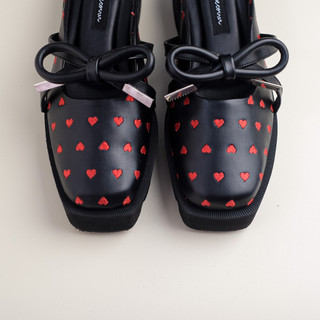 SHOECORNERID - BOWIE Heart Embroidery