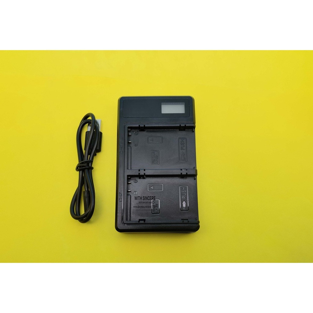 1pcs ใหม่ LPE8 LP-E8 LP E8 LCD Dual USB Charger สําหรับ Canon EOS 550D 600D 650D 700D X4 X5 X6i X7i 