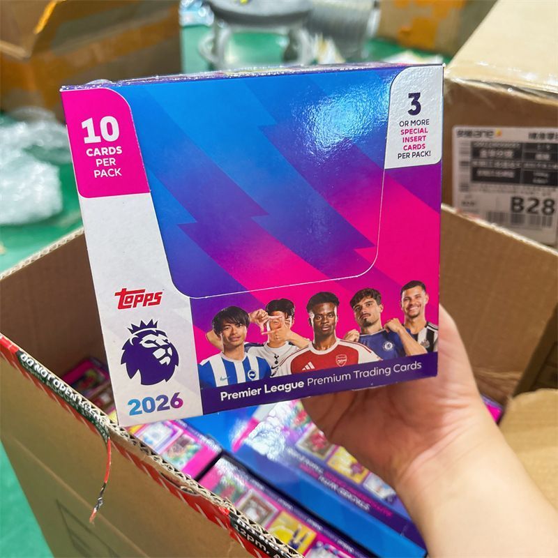 【พร้อมส่ง】การ์ดฟุตบอล panini topps liverpoolของแท้ที่ได้รับอนุญาต 2025-2026 การ์ดสะสมฟุตบอลอังกฤษซุปเปอร์รีฟิลแพ็คตาบอดวาด 10 ชิ้นการ์ดเมล็ดพืชอุปกรณ์ต่อพ่วง