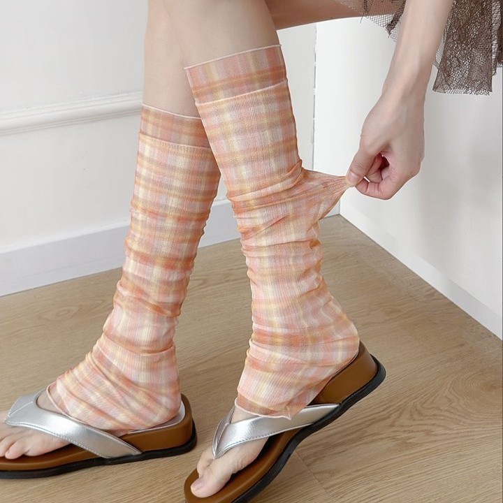 ถุงเท้าสไตล์เกาหลี retro ลายสก๊อต gauze ultra-thin แบบเปิดนิ้ว สำหรับผู้หญิง ดูหวานและเรียวย่น