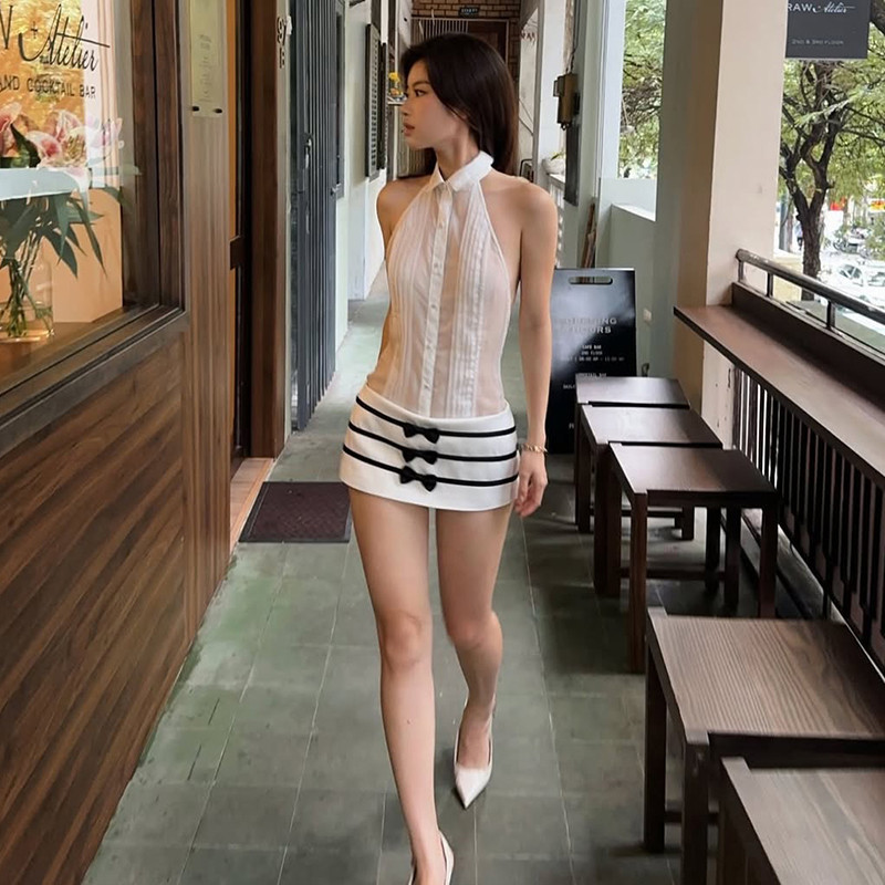 ชุดแซกซี่แขนกุดสำหรับผู้หญิง พิมพ์ลายปักที่หลังและสายโบว์ตาข่าย หวานๆ เหมาะสำหรับโอกาสต่างๆ