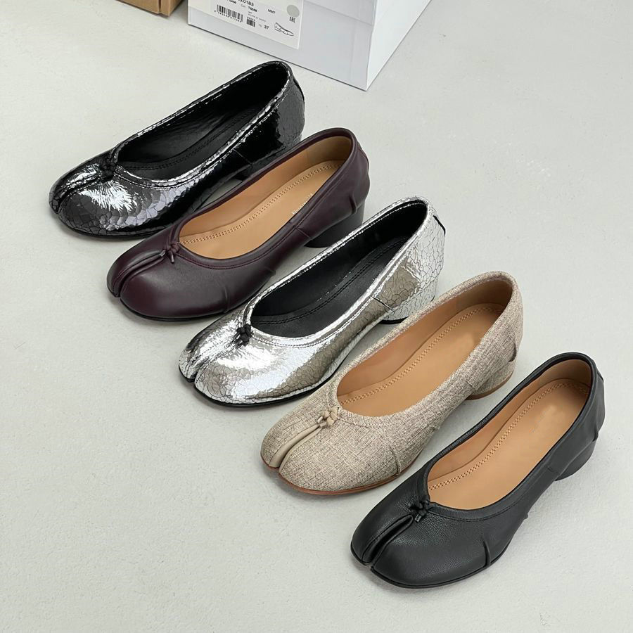 TW6I MM6* High-heeled split-toe shoes, stylish and unique, genuine leather, shallow-cut, round-heele