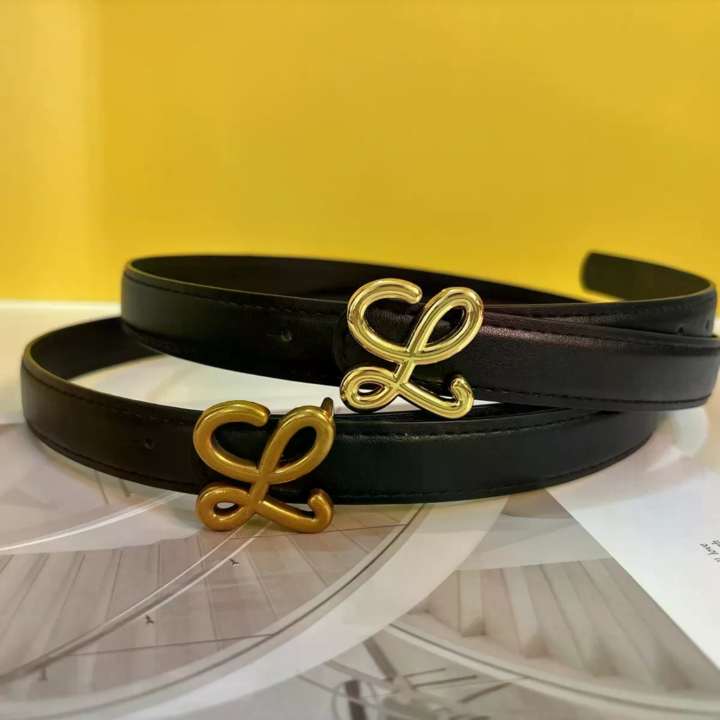 เข็มขัดLOEWE5060 สำหรับสุภาพสตรี ออกแบบตกแต่งด้วยตัวอักษร เหมาะกับกระโปรงและกางเกงยีนส์