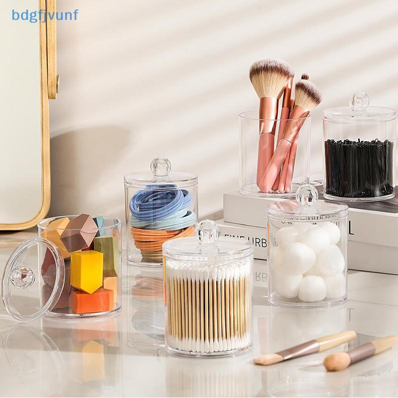 BDGF อะคริลิคสําลีกล่องพร้อมฝาปิดกันฝุ่นรอบ Organizer แต่งหน้าสําลีผู้ถือสําหรับห้องน้ํา Vanity Storage TH