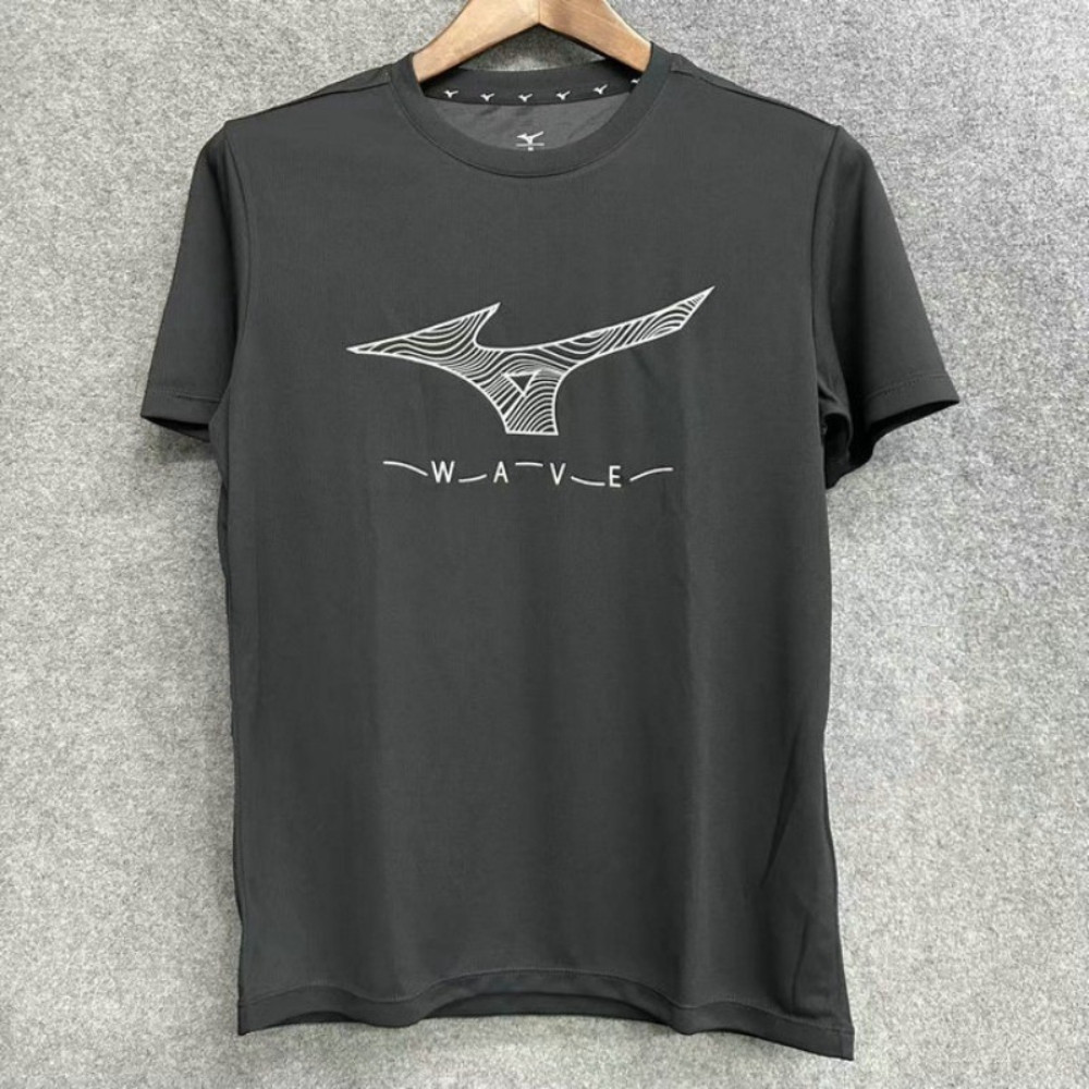 เสื้อเชิ้ตคุณภาพสูง Mizuno สำหรับผู้ชาย ออกแบบมาเพื่อกีฬาและลำลอง มีโลโก้คลาสสิก