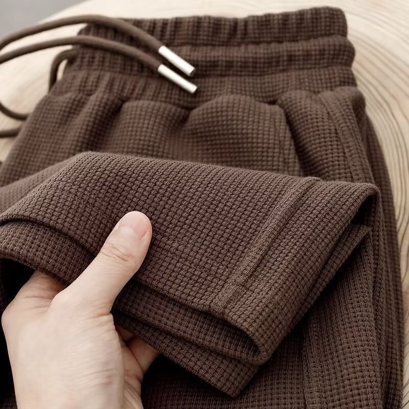 กางเกงผู้ชายแบบ loose waffle breathable ใส่สบายในหน้าร้อน ตามเทรนด์ใหม่ๆ