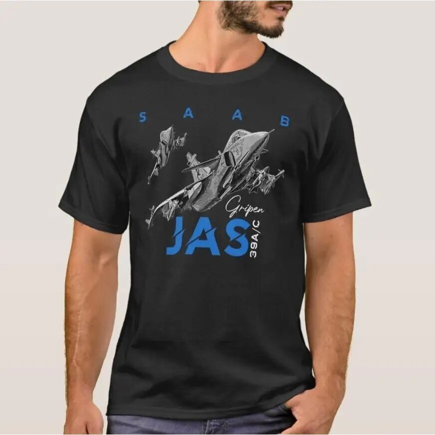 เสื้อยืดพิมพ์ลายเครื่องบินรบ Jas 39 “Gripen” ทำจากผ้าฝ้ายแท้ คอกลม แขนสั้น ใส่ได้ทั้งชายและหญิง มีไซส์ S-5XL – โปรปัง