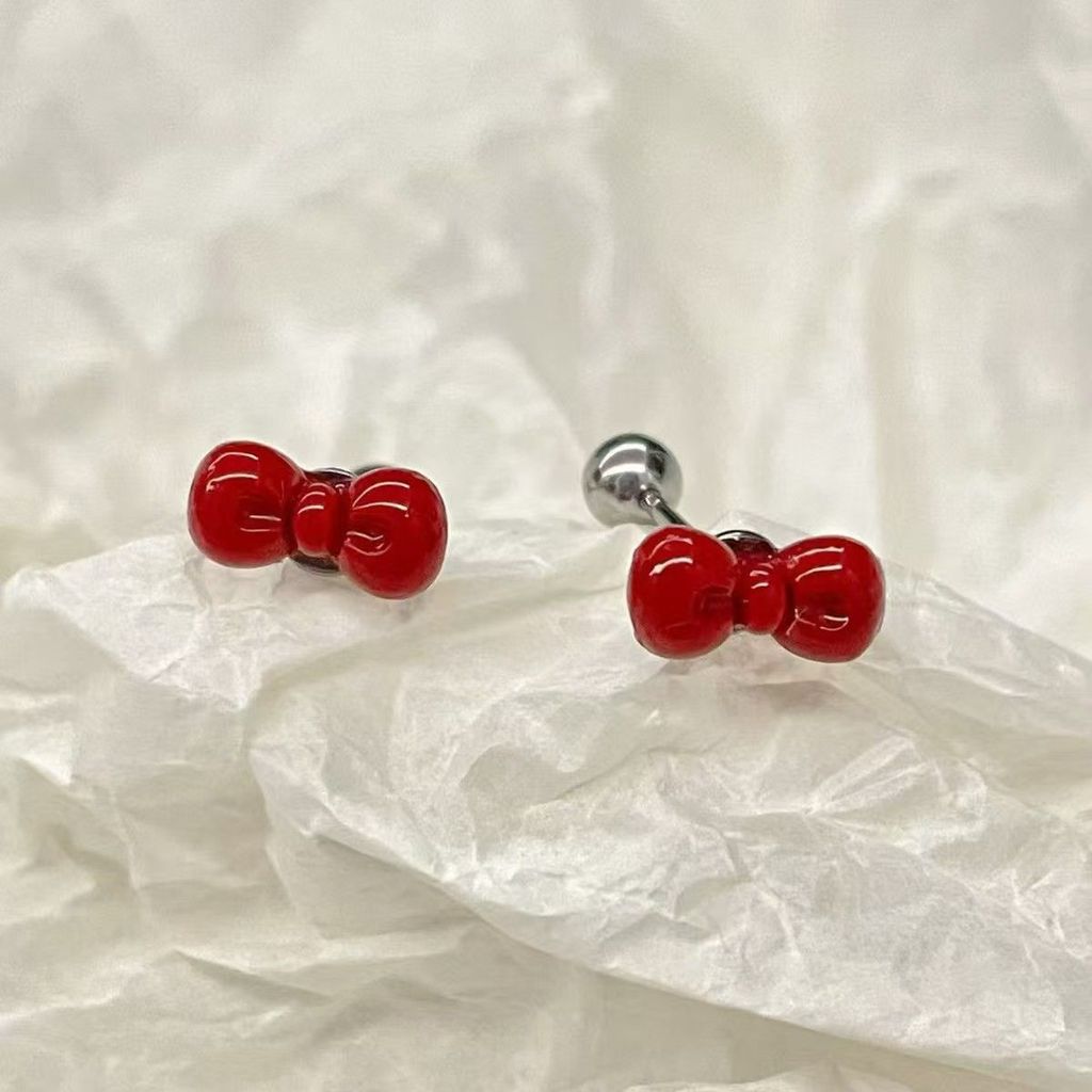Exquisite earrings for trendy girls, studded studs, hot-selling personalized bow earrings, retro swe