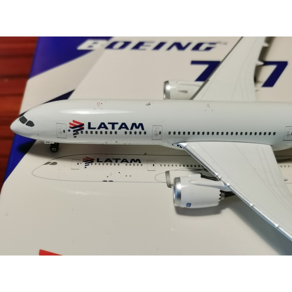 #1:: : รุ่น 400#PH南美航空B787-9 CC-BGK
