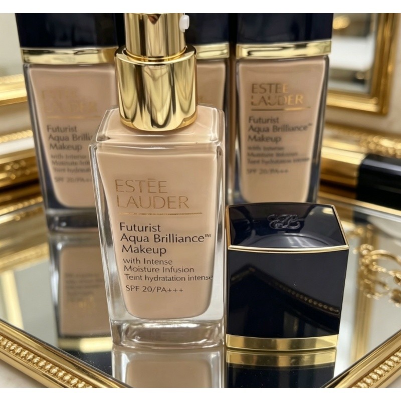 รองพื้นชนิดน้ํา Brightening Version 30ml, Moisturizing Texture Light Thin, Make-up Service Non Stick