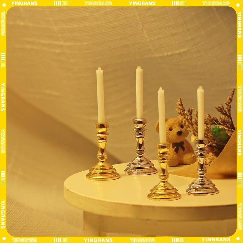 [yingrans] 1 คู่ 1:12 Dollhouse Miniature เชิงเทียน Candlesti Candelabra รุ่นตกแต่งบ้านของเล่นตุ๊กตาเครื่องใช้ในบ้าน TH