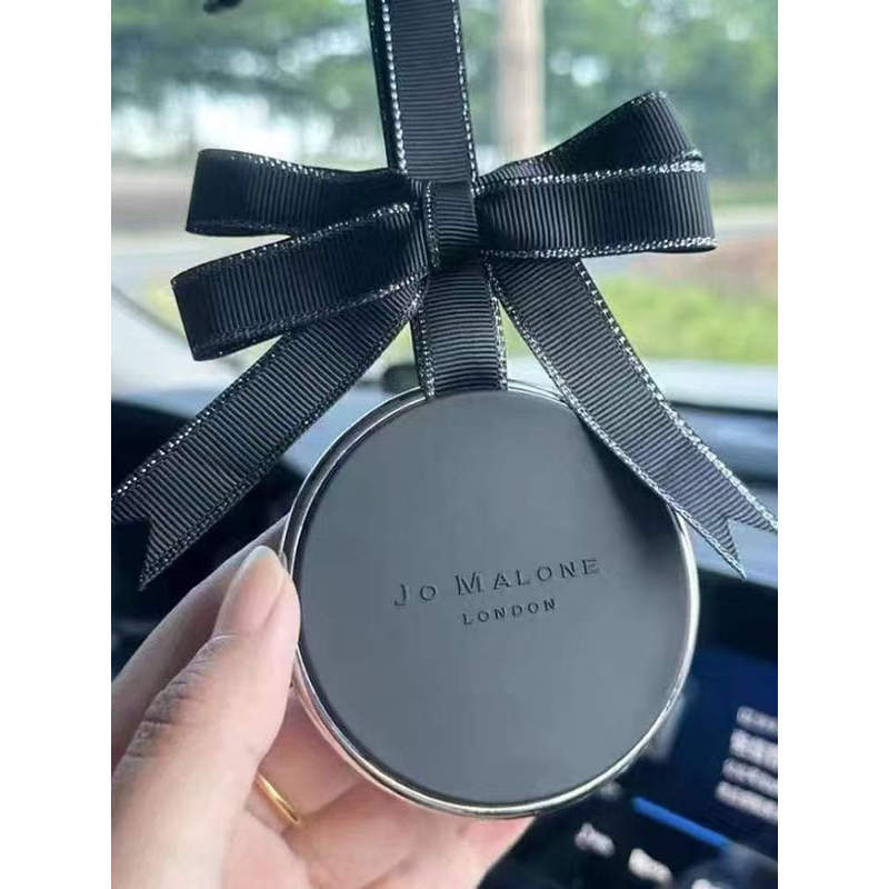 JoMalone JoMalone Car Aromatherapy English Pear Car Air Outlet น้ําหอม Solid น้ําหอมจี้ B