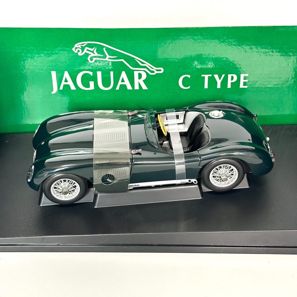 AUTOart AUTOart Jaguar C-Type Street Edition ใหม่เอี่ยมไร้ที่ติ 1/18 Jaguar CType,โลหะผสมเปิดเต็ม,กล