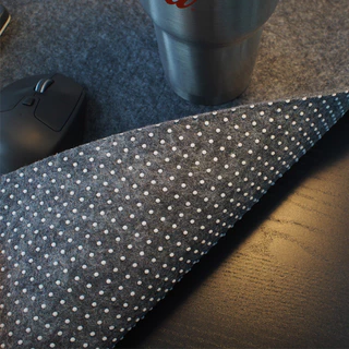 ERORO ที่รองเมาส์ แผ่นรองเมาส์ แผ่นรองโต๊ะคอมพิวเตอร์ ผ้าสักหลาด Extended Mouse Pad กันลื่น หนานุ่ม สไตล์มินิมอล
