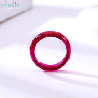 แหวนหมั้นทับทิมสังเคราะห์ ความแข็ง 9 Mohs สวยงามและทนทาน สวม…