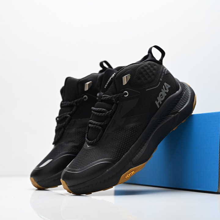 HOKA ONE ONE Hike GTX รองเท้าเดินป่าสำหรับผู้ชายที่มีความทนทานและกันลื่น สีดำ