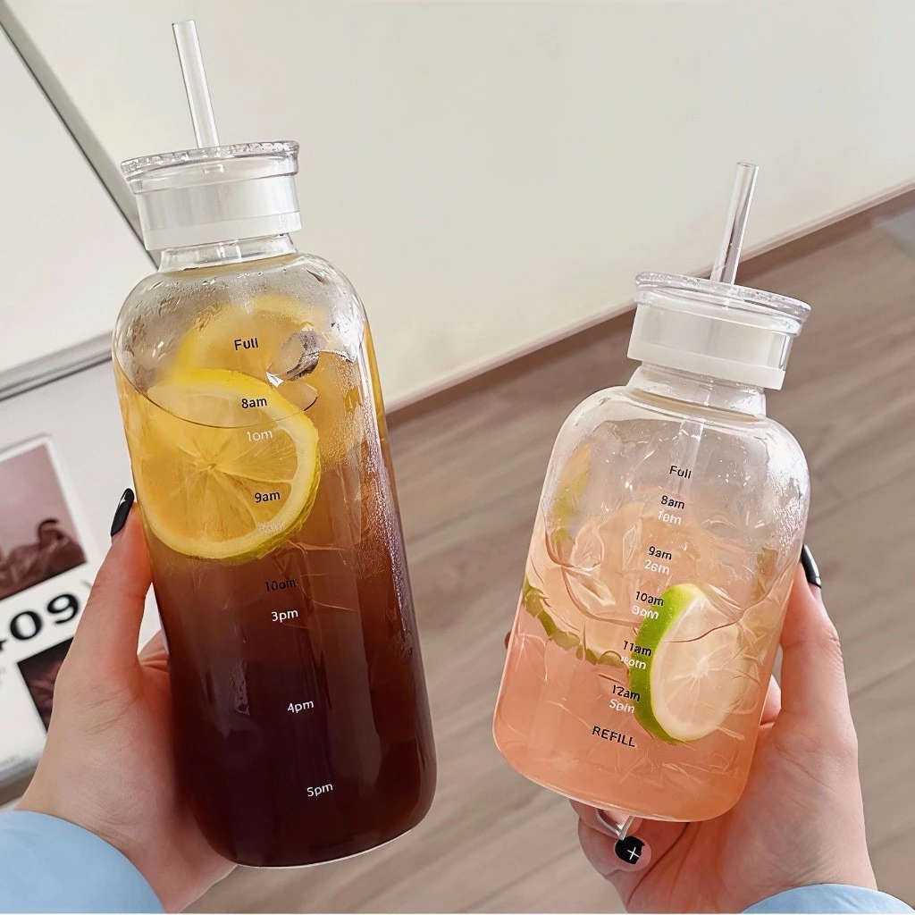 ขวดน้ำแก้ว 500 ml ขวดแก้ว + ฝา สีใส พร้อมหลอด แบบพกพา สะดวก มีขีดแบ่งเวลาดื่มน้ำ ส่งเร็วมาก