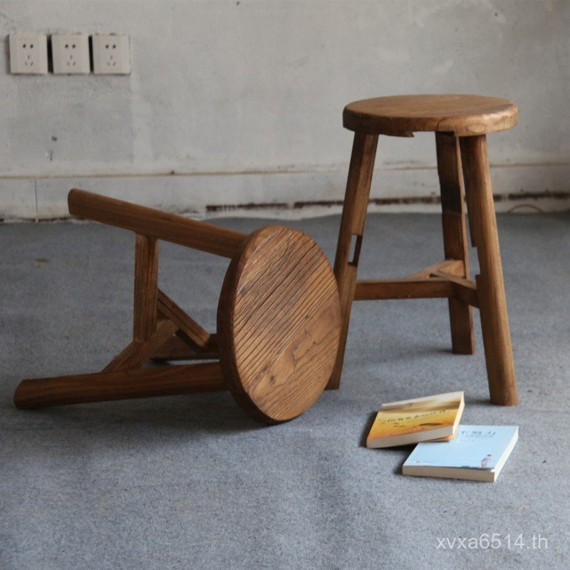 พื้นผิวสบายๆสตูลสไตล์จีนเก่า Elm รอบสตูล Weathered Bar สตูล Retro Tenon โครงสร้างสตูลขนาดเล็ก Log ไม