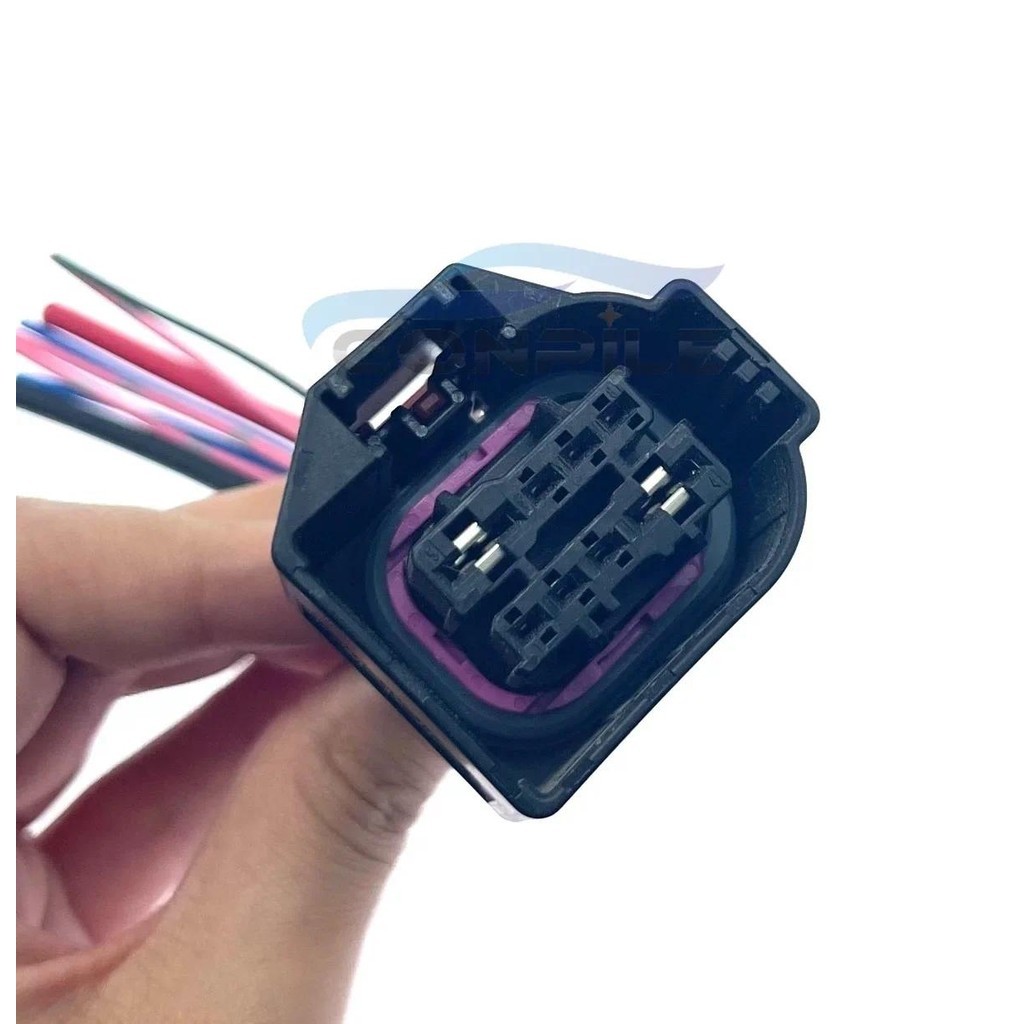 4K8973708 สําหรับ Volkswagen Audi A4L Q5 A6L Q3 Q7 A3 ปลั๊กไฟหน้าใหม่ 4K8 973 708 สาย