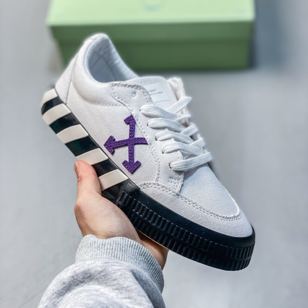 รองเท้าผ้าใบแฟชั่น OFF-WHITE Unisex