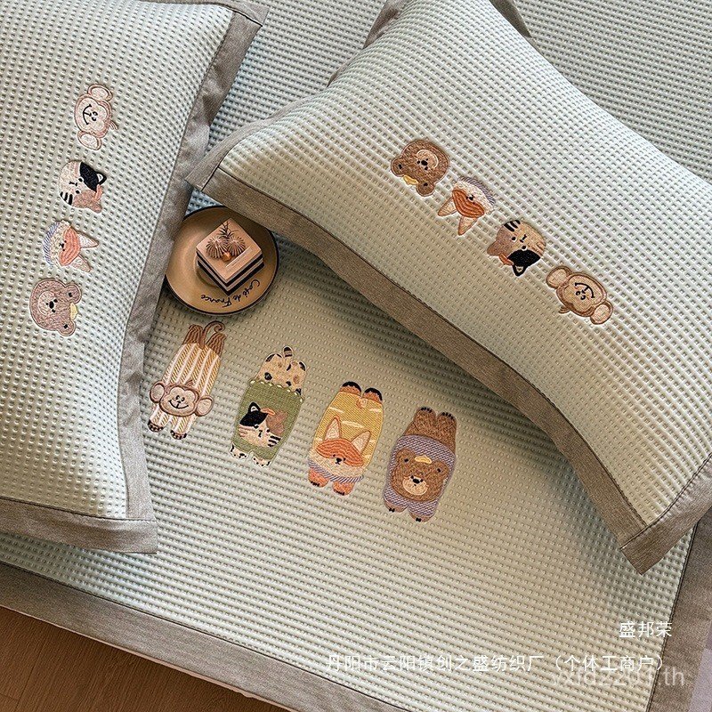 Cool Washable Cool Mat B ชุดสามชิ้นขายตรง Nantong pe Feeling Class เครื่องปรับอากาศ Lundou ICE Soft 