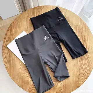 【พร้อมส่ง】 กางเกงขาสั้นไร้ตะเข็บทรงฉลาม 2 ชิ้น สำหรับผู้หญิง เอวสูง ไร้ตะเข็บ เนื้อผ้านุ่มสบายผิว ยืดหยุ่นสูง ระบายอากาศได้ดี เหมาะสำหรับปั่นจักรยาน โยคะ ออกกำลังกาย 【LuckServeX】