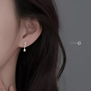 GLAMOR✨ต่างหูเงินแท้ H2O Zircon ต่างหูแฟชั่นหยดน้ำ ประดับเพชร เงินแท้925 สำหรับสาวยุคใหม่ E068