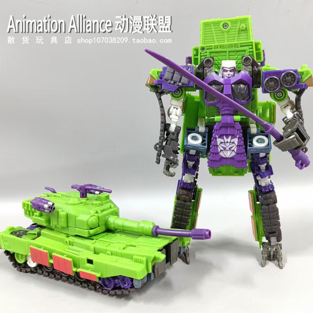 สินค้าจํานวนมากของแท้ Hasbro Transformers Toy Classic 3.0 Asia Limited V-Class G2 Tank Megatron Figu