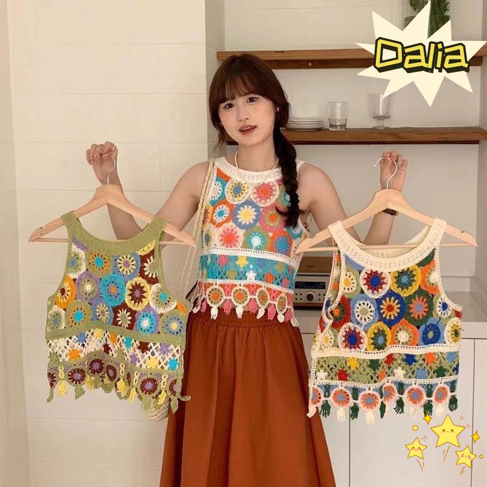 DALIA เสื้อครอปสตรี crochet แขนกุดสไตล์โบฮีเมียน พร้อมพู่ O-neck