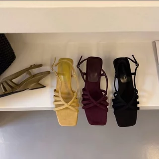 รองเท้าส้นสูงสไตล์สแควร์ toe สำหรับสตรี ทำจากหนังนิ่ม ดีไซน์แฟชั่น