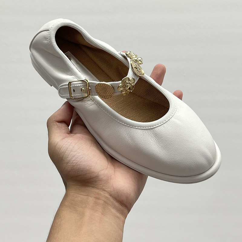 ZI1W CHA''L 2025New Spring and Autumn Ballet Flats for Women, Flat Sole with Metal Badge and Single 