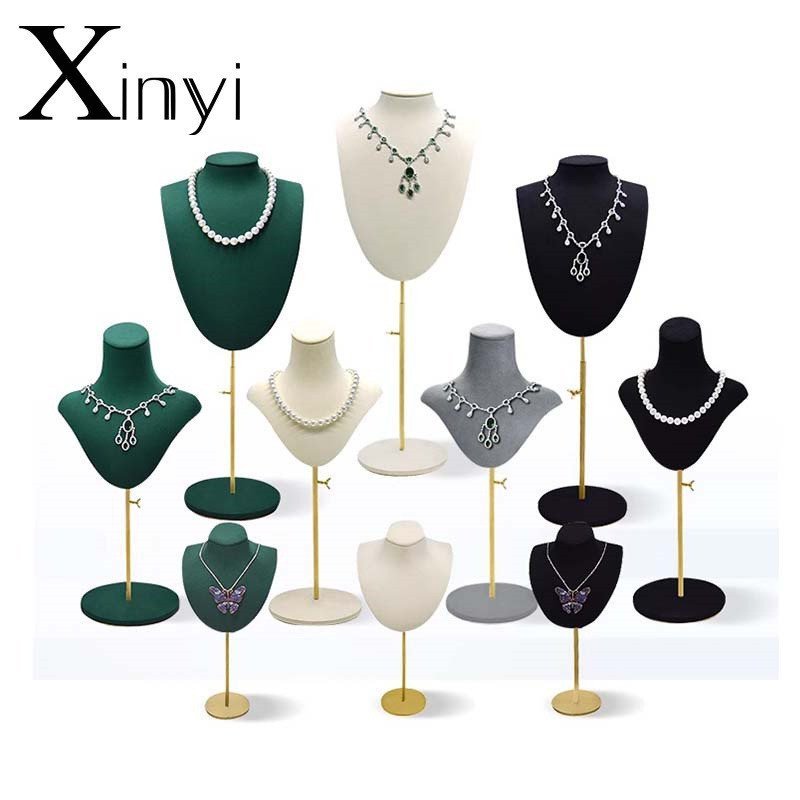 ภาพบุคคลยืนแสดงสร้อยคอเครื่องประดับเครื่องประดับแสดงชั้นเก็บคอ ซินยี่ รุ่นอุปกรณ์ประกอบฉากหน้าต่าง X