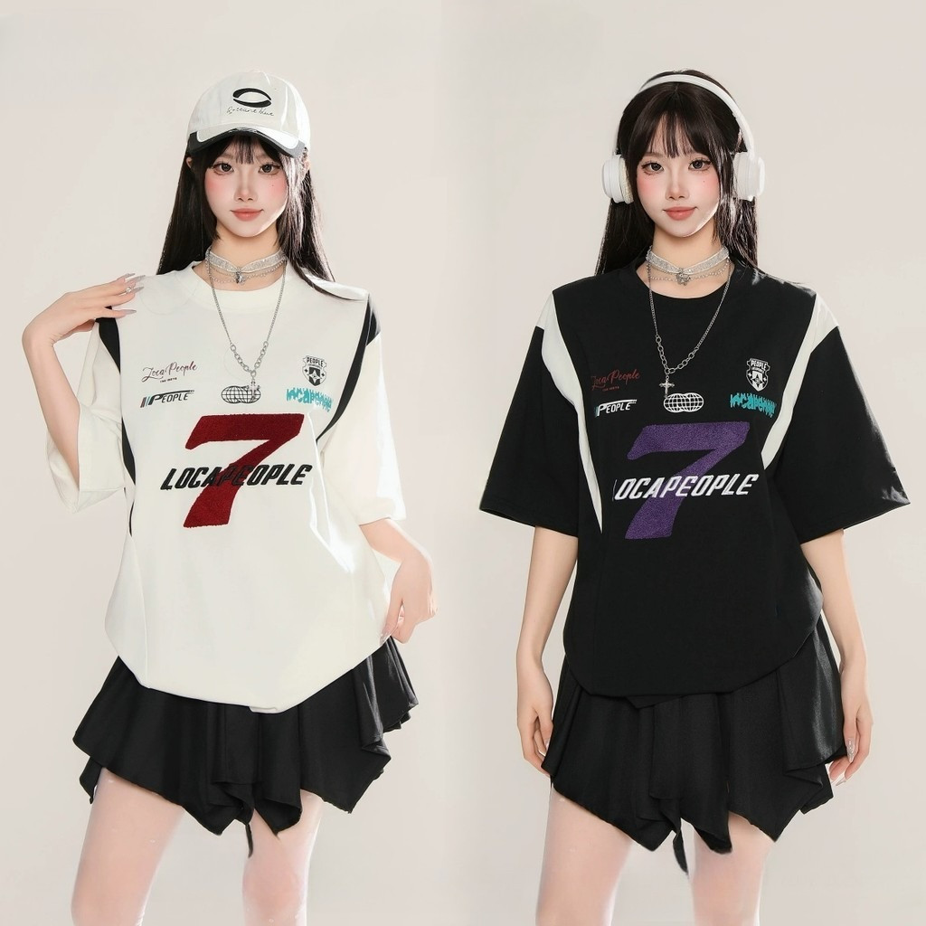 Chaistyle ฤดูร้อนปี2026 เสื้อยืดแขนสั้น การออกแบบเย็บ คอกลม พิมพ์ลาย หลวมใส่สบาย
