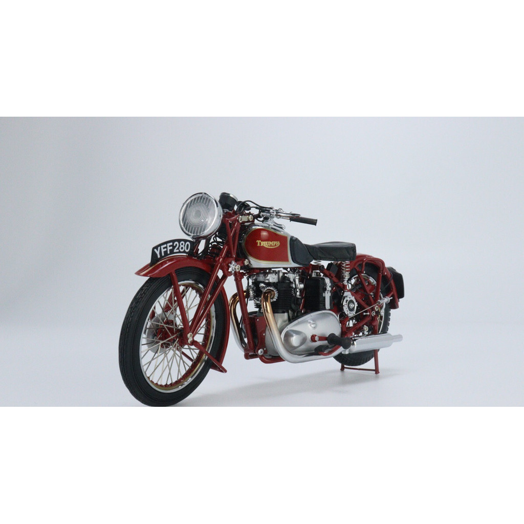 MINICHAMPS 1: 12 Victory Speed Twins 1939 สีแดง 122133700