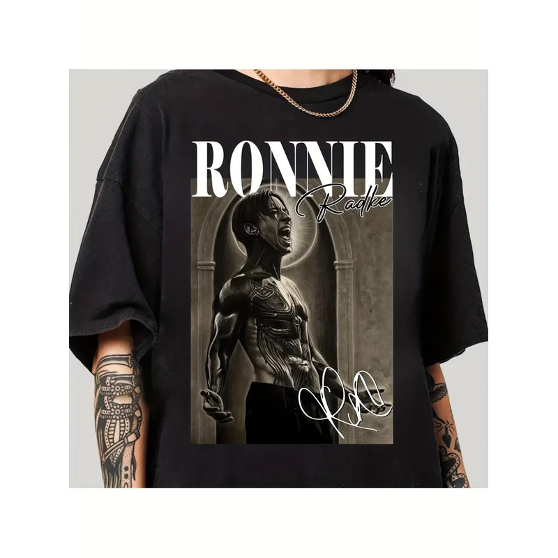 เสื้อยืด Ronnie Radke Falling in Reverse สีดำ พร้อมโลโก้ของวงดนตรีและลายพิมพ์ลายเซ็นอันเป็นเอกลักษณ์