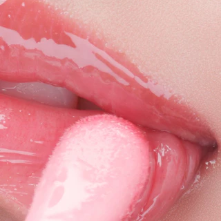 DIOR Addict Lip Glow Oil 6ml | นูริชชิ่ง ลิป ออยล์ - กลอสเข้มข้น - คัลเลอร์-วาเคนนิ่ง - ต้นฉบับ