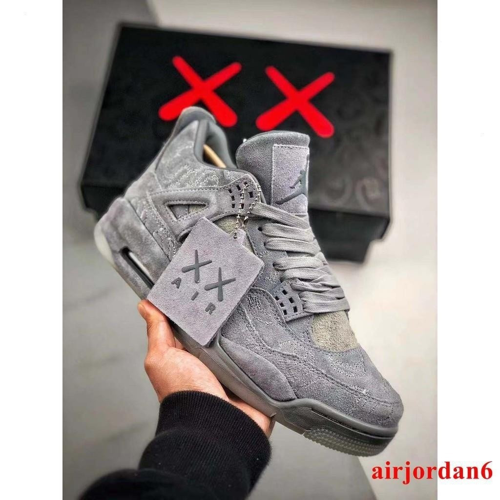 UUvv Kaws x NK Nike Air Jordan 4 รองเท้าผ้าใบวิ่งกลางแจ้งแบบสบาย ๆ ของผู้ชาย NWIE DLAB