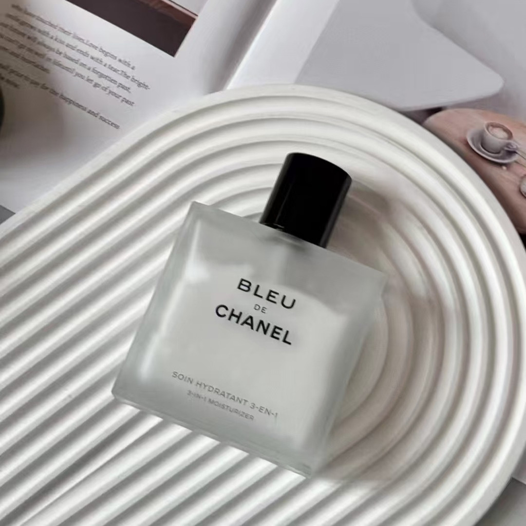 เสี่ยวไอ แนะนํา❤ใหม่แนะนํา Blue Mens Three-in-One Multi-Effect Moisturizer Essence Lotion Lifting Fi