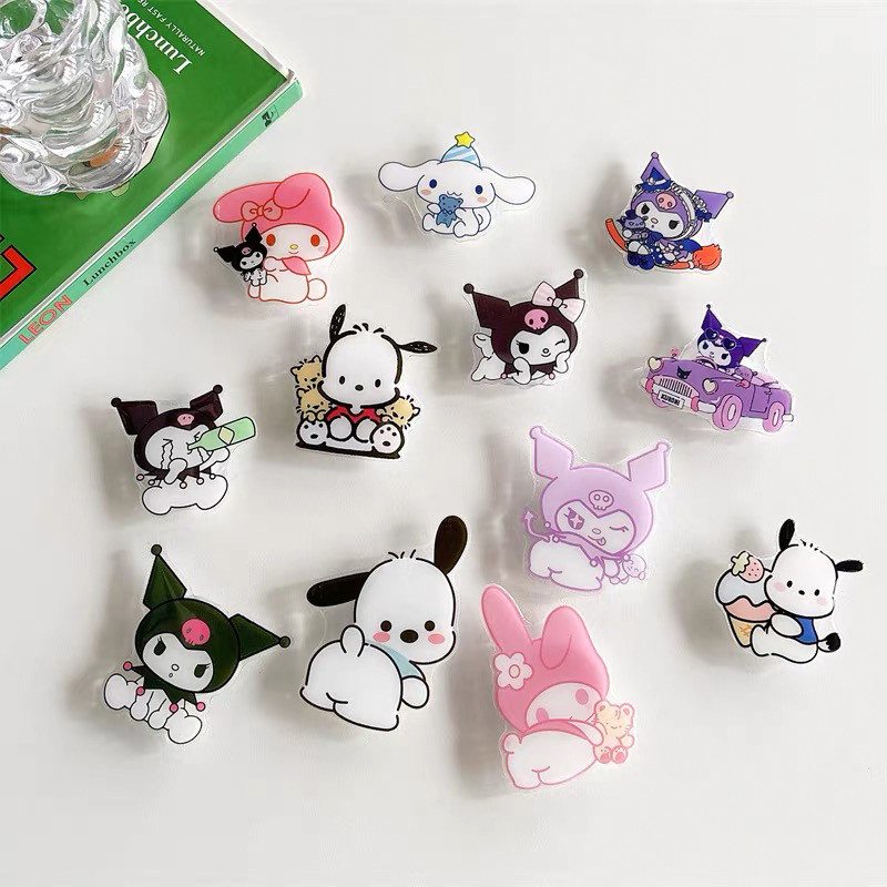 ขาตั้งติดเคสมือถือ การ์ตูน ตุ๊กตา น่ารัก ยึดได้ที่วางติดคั้งง่ายๆ ใช้พร้อมกับโทรศัพท์ หลายรุ่นได้ สะดวกตั้งวางโทรศัพท์
