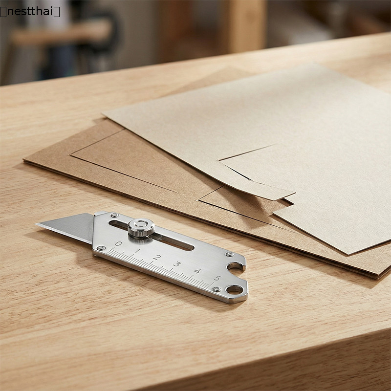 🍉nestthai🍉มีดคัตเตอร์ คัตเตอร์พกพา คัตเตอร์สั้น5cmพกพาง่าย เหมาะสำหรับตัดวอลเปเปอร์ กระดาษแข็ง และกระดาษ ฝาขวดที่เปิดได้ - รูปที่ 2