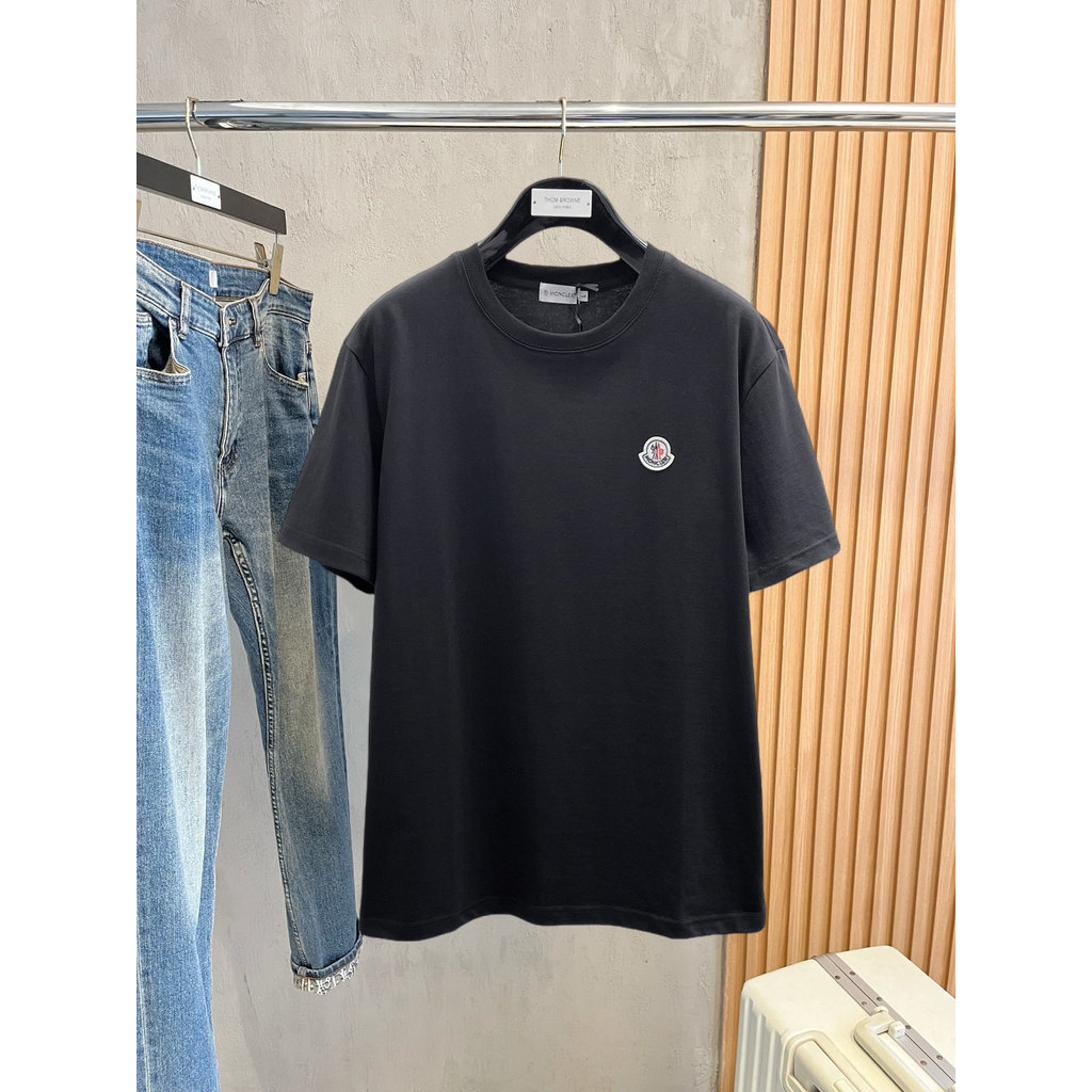 Moncler/Moncler 2026 คลาสสิกรอบคอแขนสั้นเสื้อยืดผู้ชายผู้หญิงสไตล์หลวมขนาดใหญ่ 2026 ต้นฤดูใบไม้ผลิสไ