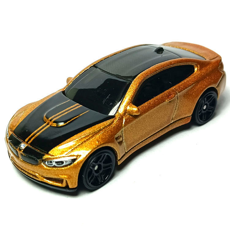 [คลังสินค้าพร้อม] HotWheels HotWheels BMW M4 Supercar Gold กล่องของขวัญหายาก BMW M4 พิเศษ