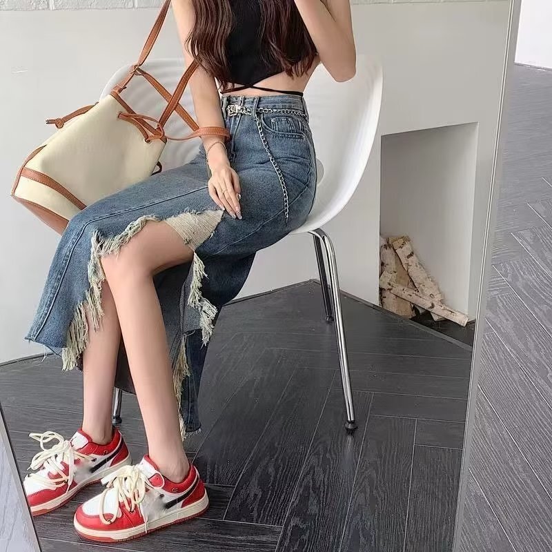 Design Sense Retro Blue Niche Hot Girl Ripped Denim Skirt Female Hong Kong Long Skirt.